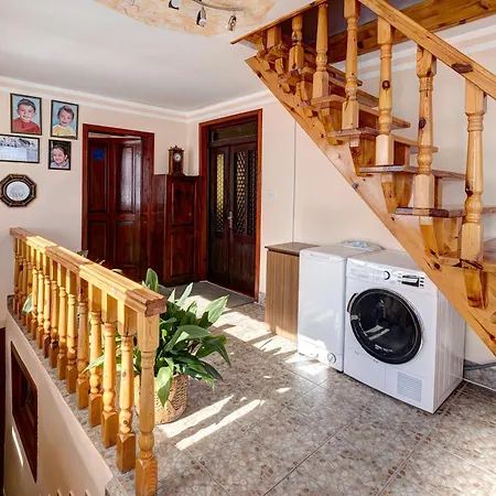 شقة Domacinstvo Spasenic *